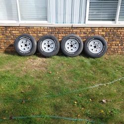 Tires And Wheels P225/75R14 4.3/4 " Lug Pattern