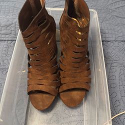 Carlos Santana Size 8.5