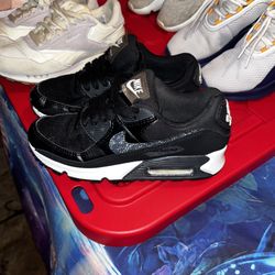  Nike Air Max 90 SE "Black Safari" (Women's)
