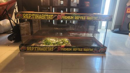 Zoo med 20 gallon tank (NEW)
