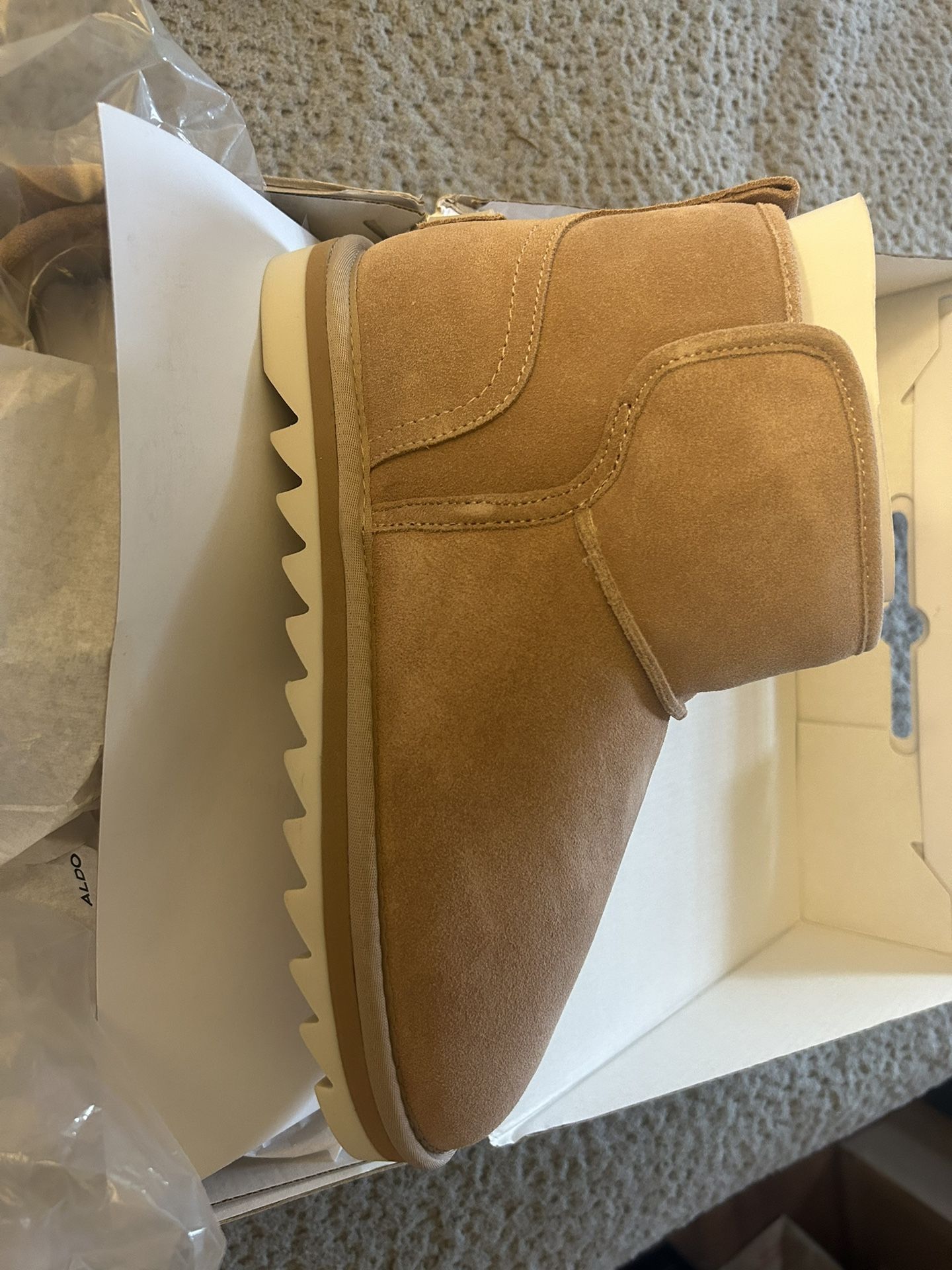 Women’s Aldo Size 9