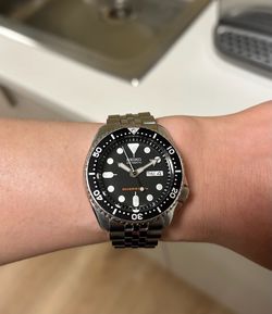 Seiko SKX007 - Excellent Condition with two extra bracelets