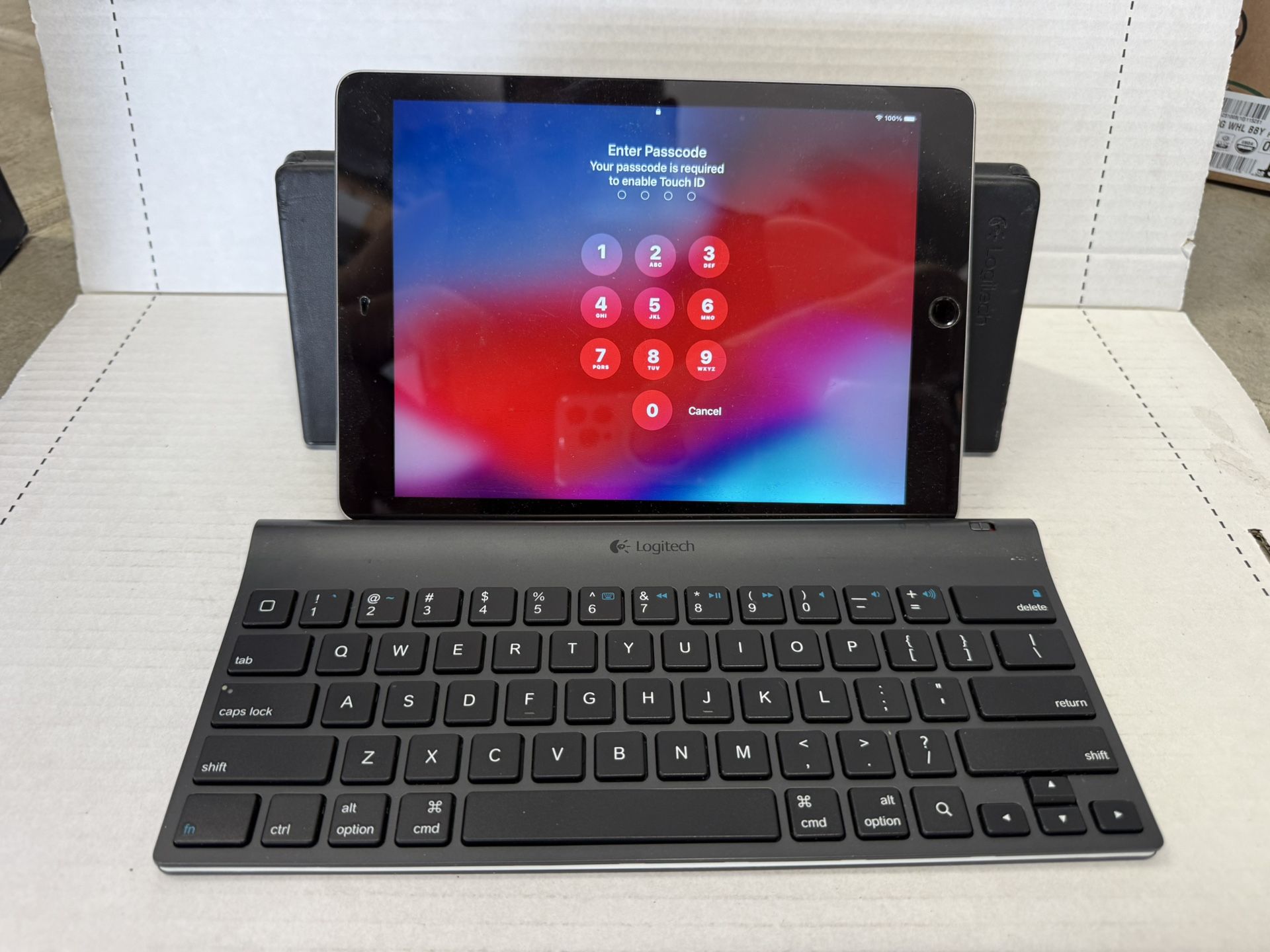 Logitech Tablet Keyboard Bluetooth