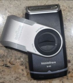 BRAUN M-90 Mobile Shaver