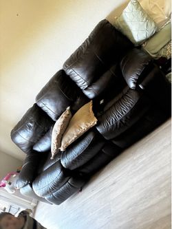 Leather couch/recliner