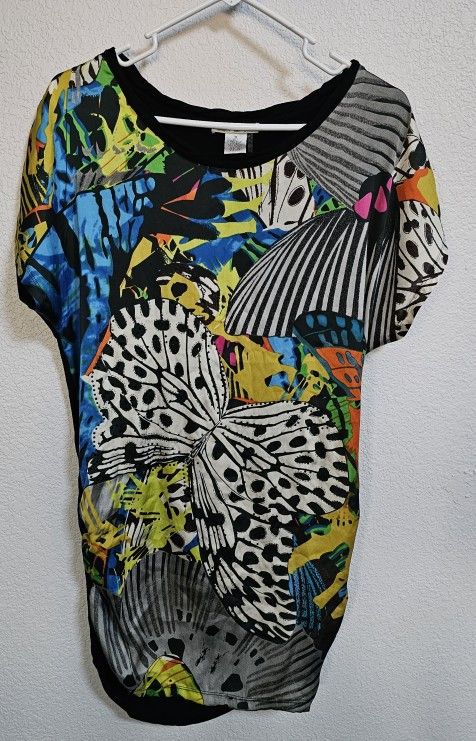 Alberto Makali Poly Combo Butterfly print Multicolor Bodycon dress M Tunic
Size Medium
Dress or Tunic with colorful designs and black rhinestones