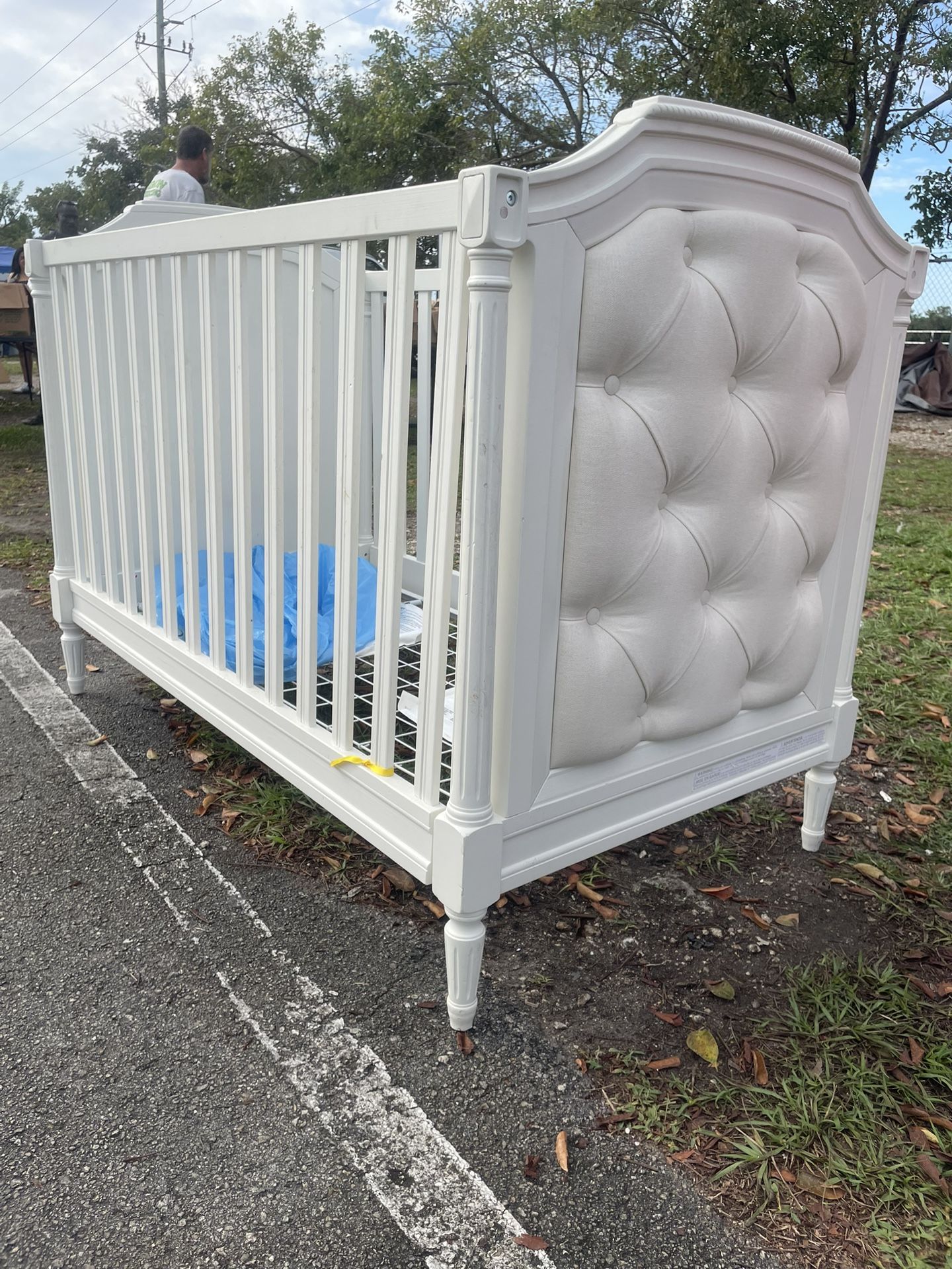 Pottery Barn Kids Crib