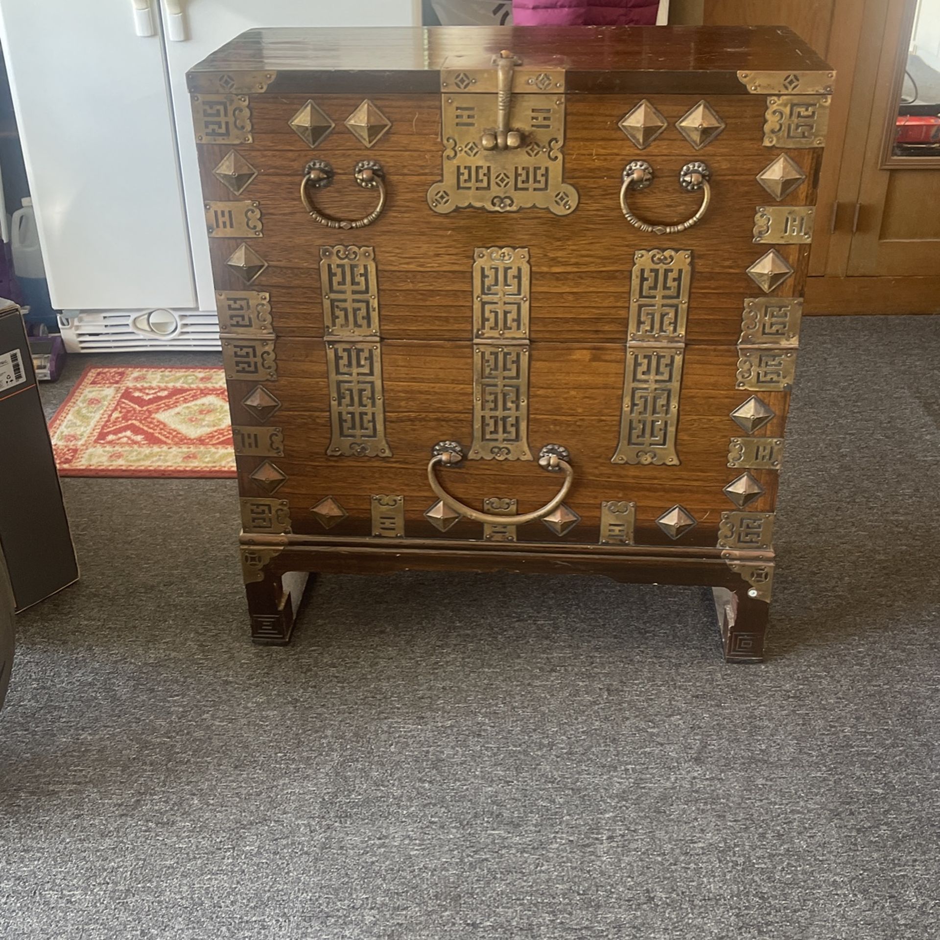 Oriental cabinet