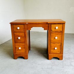 Shaker Style Solid Wooden Desk