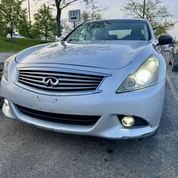 2011 Infiniti G37