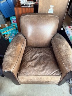 Single Couch (read description)