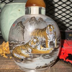 Vintage Hand Painted Snuff Bottle 