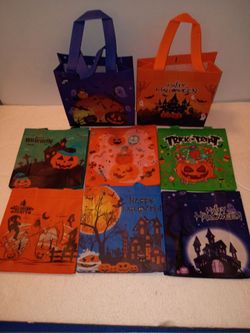 8 pc Small Plastic Halloween Treat Bags