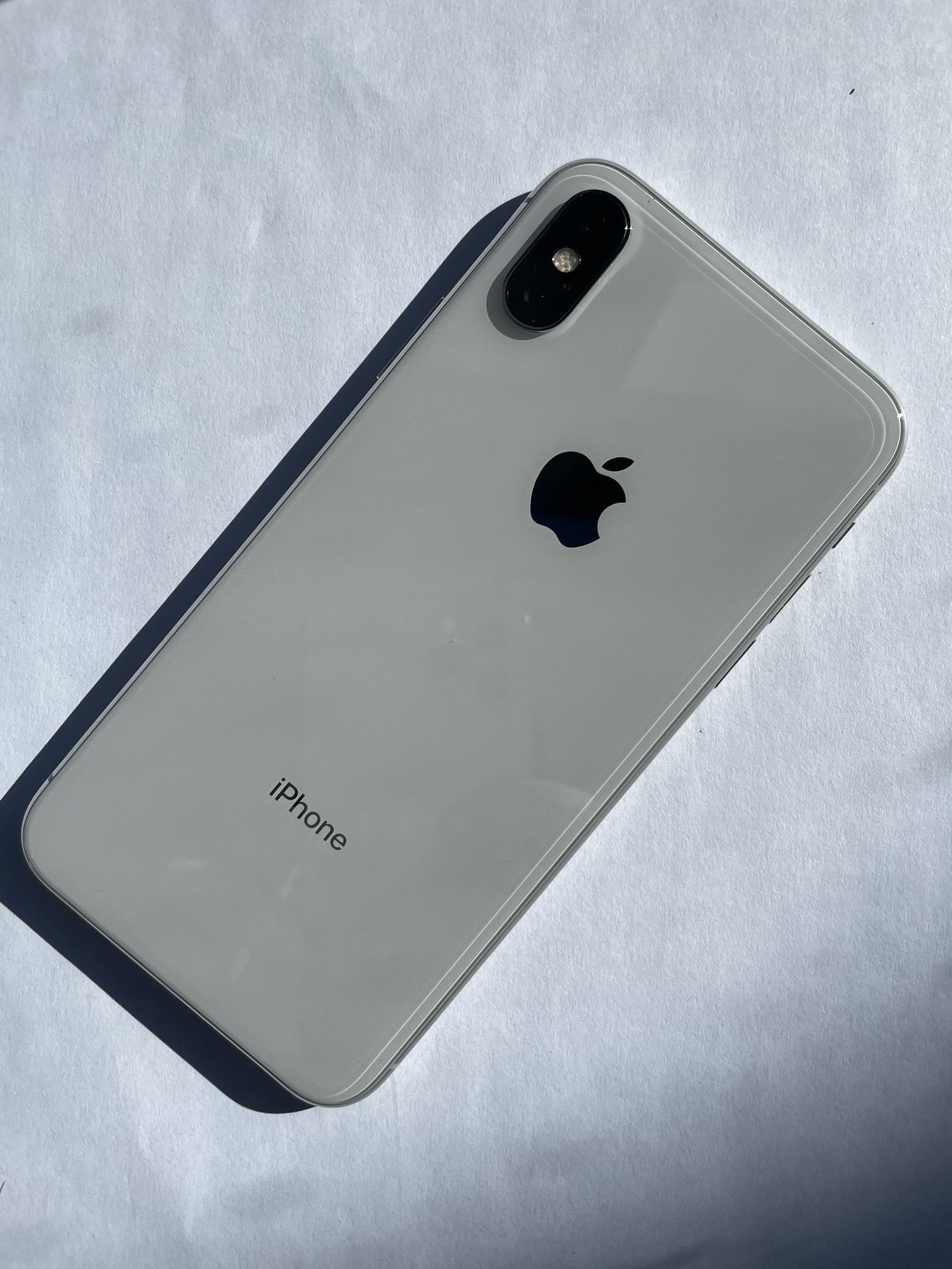 Factory Unlocked Apple iPhone X  sold with warranty 