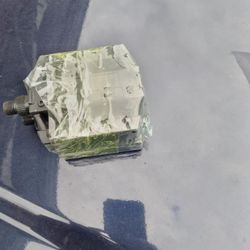 New Bicycle Pedals Can Be Used In Mountainbikes And Some Beach Cruisers  Also Bmx