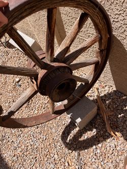 Antique Wagon Wheel
