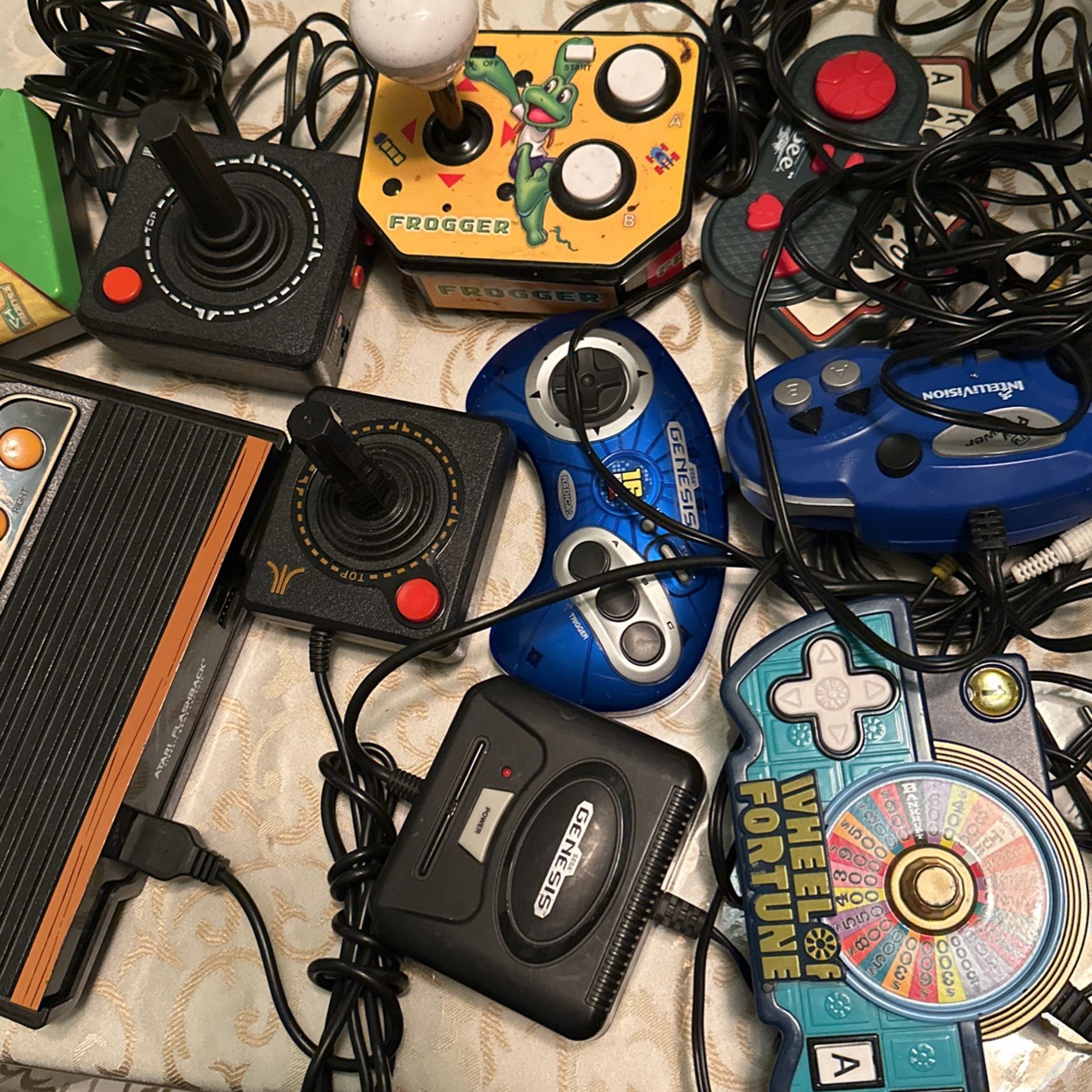 9 Diferentes Juegos En Muy Buenas Condiciones