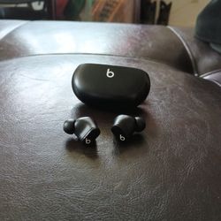 Beats Studio Buds