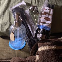 New Soap Dispenser, Thermometer, Two spatula Sets