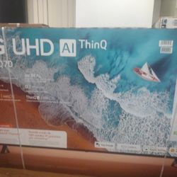 LG AI 70" Brand New