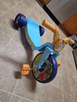 Bluey Ride-On Tricycle – Excellent Condition! 💙🧡