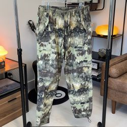 H&M Tie-Dye Camouflage Cargo Pants with Drawstring Ankles Size: M