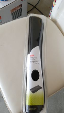 Staples gel keyboard wrist rest