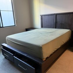 Queen Espresso Black/Brown Wood Bed Set – Living Spaces