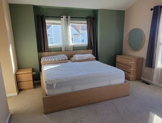beautiful king Bedroom Set: Bed, Mattress, Nightstand, Dresser, Mirror & 2 Storage Drawers (1 Partially Broken) (MUST SELL TODAY)