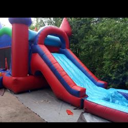 Inflatable Bouncer With Pool