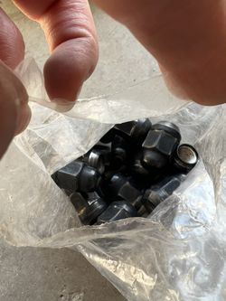 14x1.5 Acorn Lug Nuts (Black)