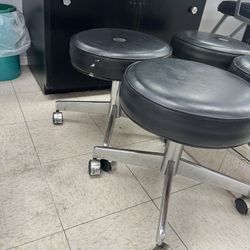 Work Stools With Back And Without 