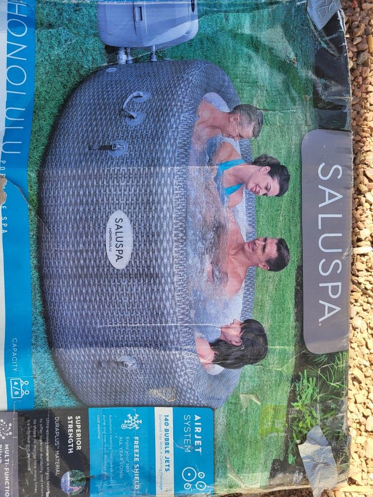 SALUSPA POOL/JACUZZI "Just Pool"