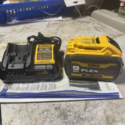 Battery Dewalt 20vmax Go 60v 9ah and Charger 4 Amp 