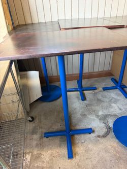 Bar tables