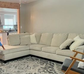 Sectional Sofa with Chaise