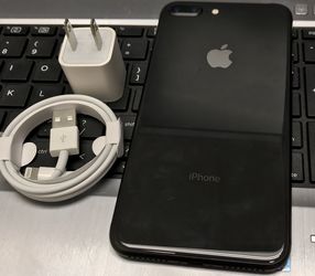 iPhone 8 Plus 64GB Factory Unlocked