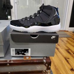 AJ 11 RETRO 25 YR ANNIVERSARY  "JUBILEE" 