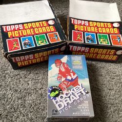 Baseball & Hockey Cards