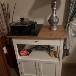 Kitchen Island With Storage 