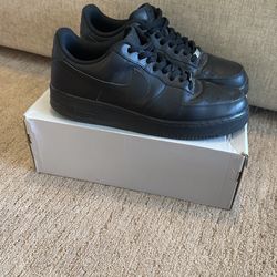 Used Men’s Air Force 1 ‘07 Size 13 