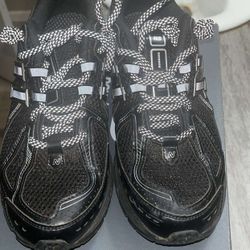 New Blance 740v2 'Black silver