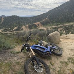 2025 Surron LBX . FIRST PIC IS HOW IT SITS TODAY