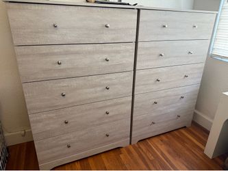 Blaklee 5 Drawer 31.5'' W Dresser