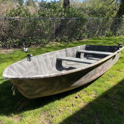 Fiberglass Fishing/Hunting Boat
