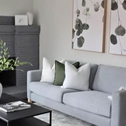 Grey Couch/sofa (like New) 