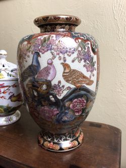 Vintage Signed Hand Painted Chinese Vase
