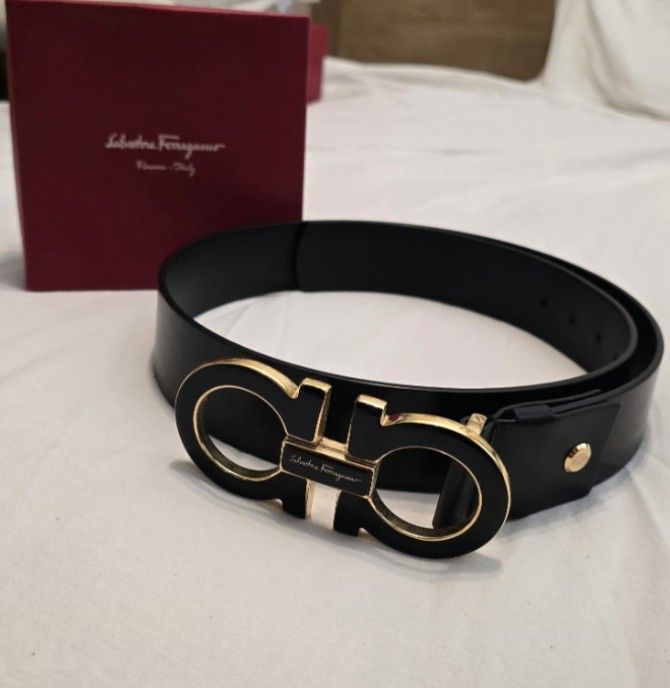 Like New Authentic Salvatore Ferragamo Belt - Size 38