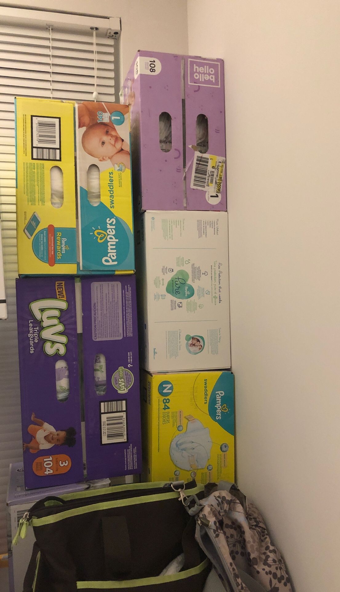 I have bunch of diapers nb and size 1 it’s $25 each