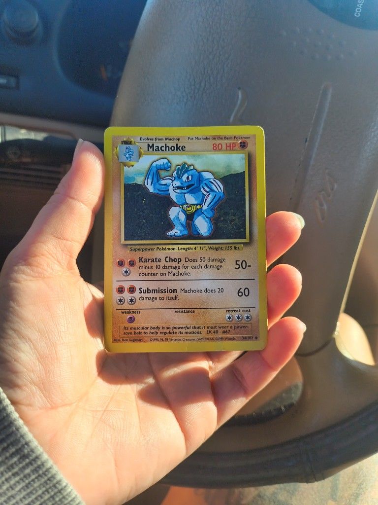 Machoke POKEMON Card